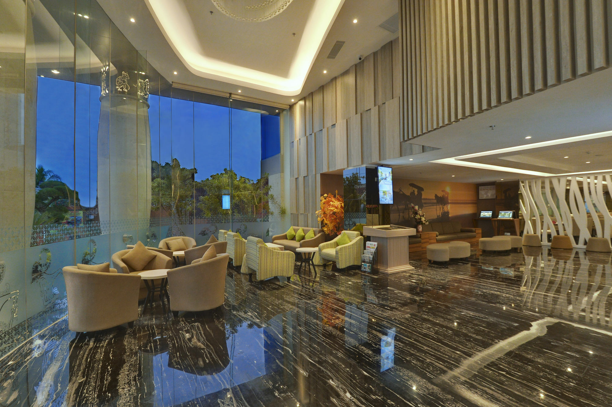 Platinum Adisucipto Hotel & Conference Center Kalasan Ngoại thất bức ảnh